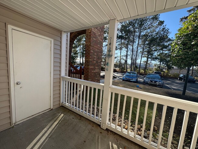 Building Photo - Myrtle Beach - 1 Bedroom / 1 Bathroom Furn...