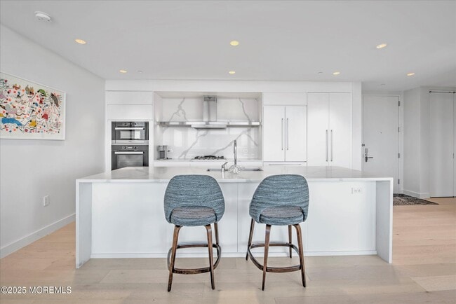 Building Photo - 1101 Ocean Ave N