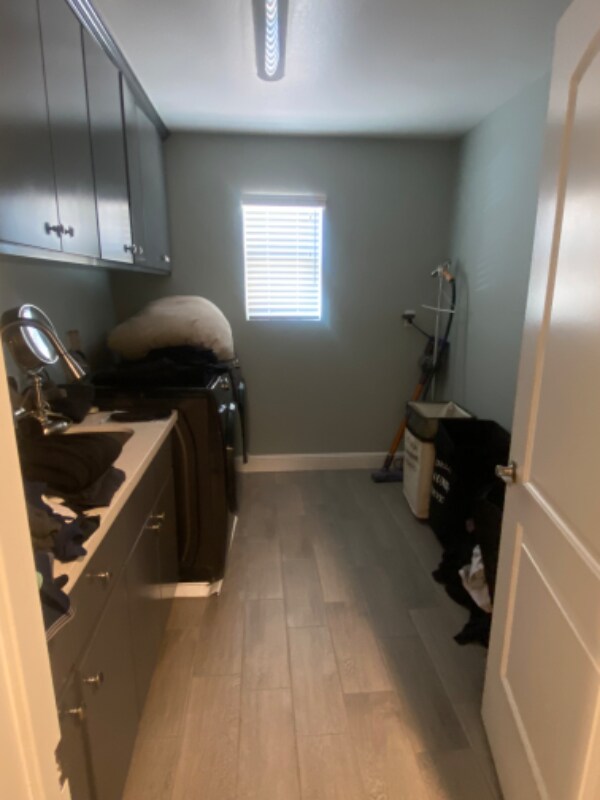 Building Photo - 23673 Kathryn St