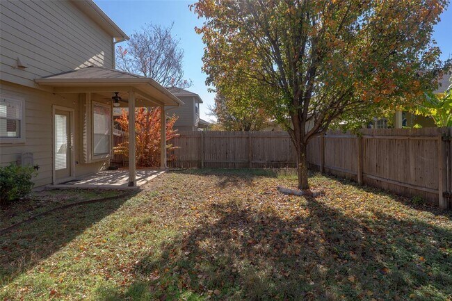 Building Photo - 8528 Harrier Dr