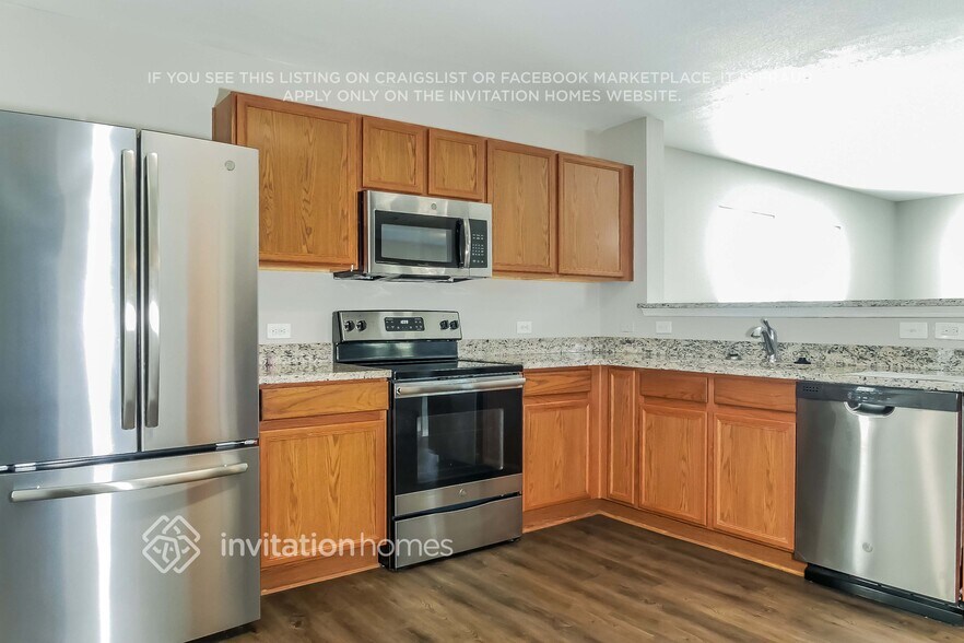 Building Photo - 1404 Whitewater Dr