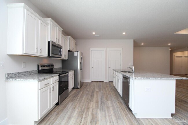 Building Photo - 10988 Coues Dr