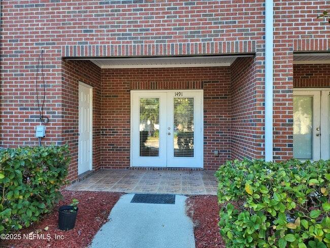 Building Photo - 1491 Fieldview Dr