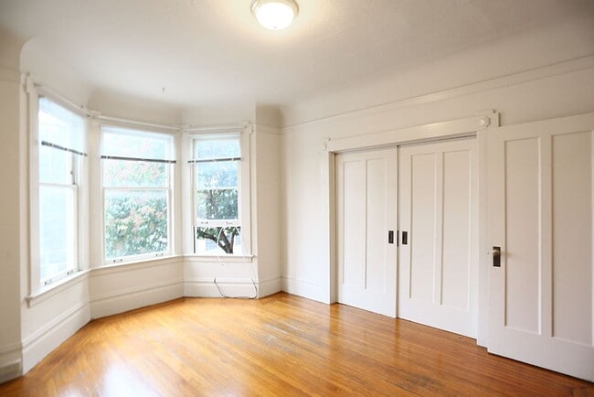 Building Photo - OPEN HOUSE: Thursday (8/14) 6:30pm-7:00pm....