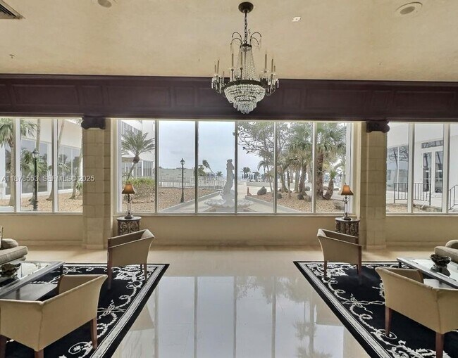 Building Photo - 2030 S Ocean Dr