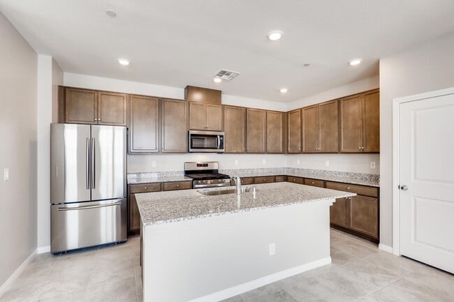 Building Photo - GORGEOUS HOME in Inspirada Community!!!