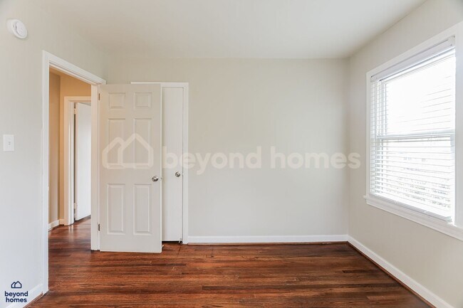 Building Photo - Just Renovated 3-Bed Brick Ranch - Ready for YOU to Move-In!