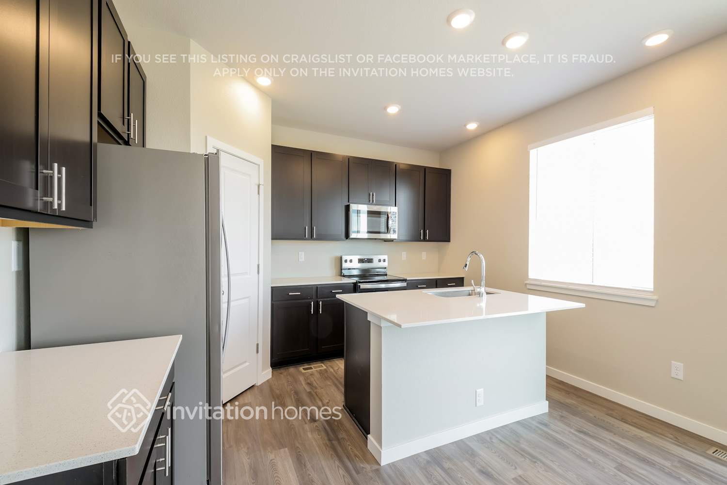 Building Photo - 14412 Heritage Dr