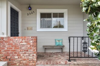 Building Photo - North Napa 4 bed 3 bath Home Available to ...
