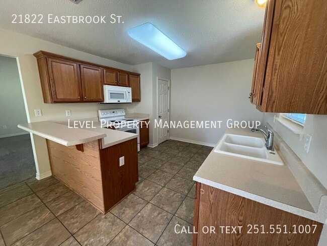 Building Photo - 21822 Eastbrook St