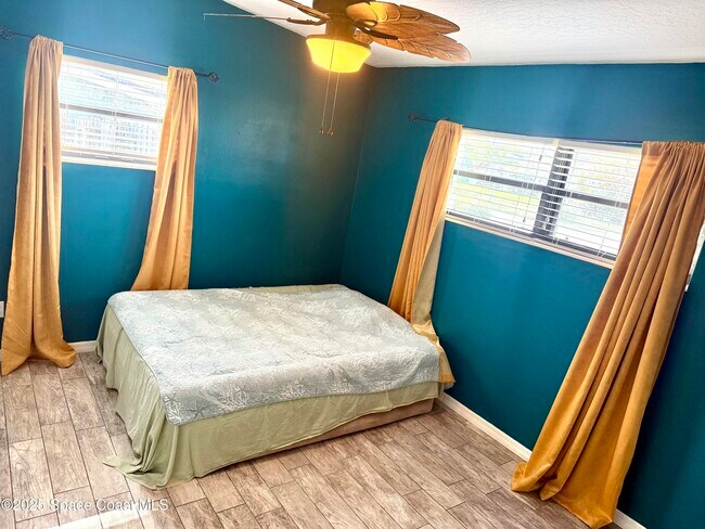 Building Photo - 225 Magnolia St