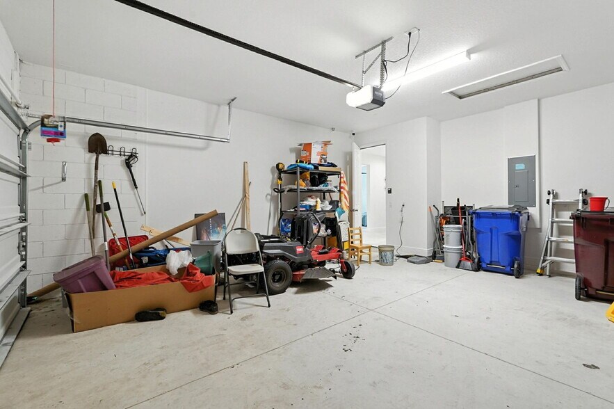 Building Photo - 2720 Nottel Dr