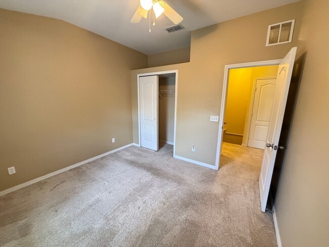 Building Photo - 3/2.5 Winter Garden Townhouse