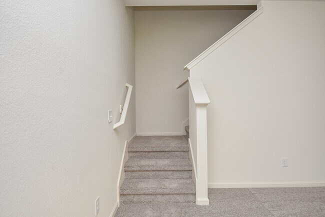 Building Photo - 3603 Admiralty Dr