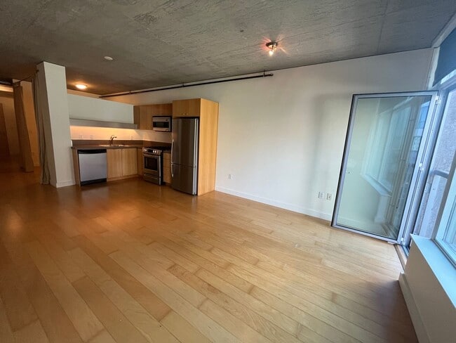 Building Photo - THE CIVIC IN GOOSE HOLLOW STUDIO BEDROOM CONDO!