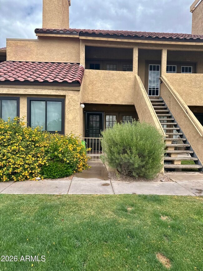 Building Photo - 4901 S Calle Los Cerros Dr