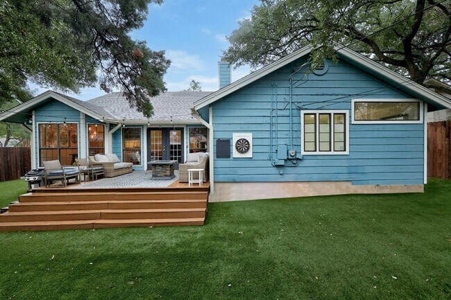 Building Photo - 11816 Rain Forest Cove