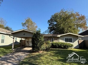 Building Photo - 4455 S 5th St