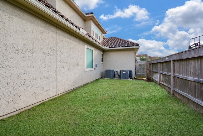 Building Photo - 6302 Kennedy Hills Ct