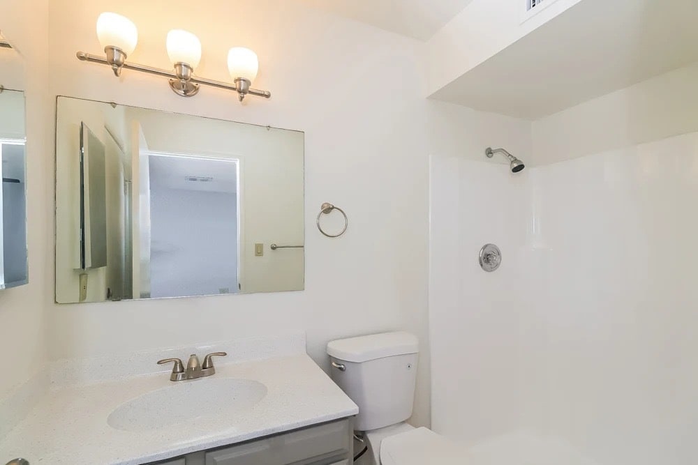 Building Photo - 5140 N 69th Ave