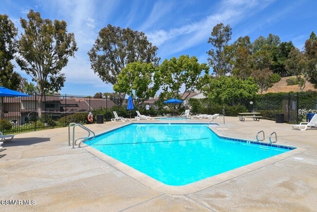 Building Photo - 1318 Ramona Dr