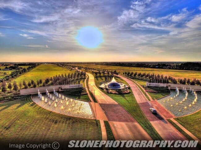 Building Photo - 3710 Turnpike Dr