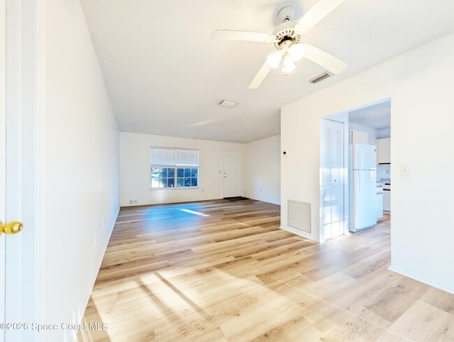 Building Photo - 6598 Bamboo Ave