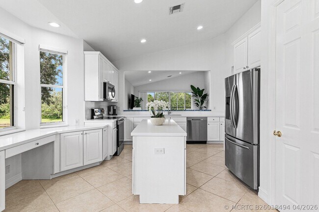 Building Photo - 6309 Graycliff Dr