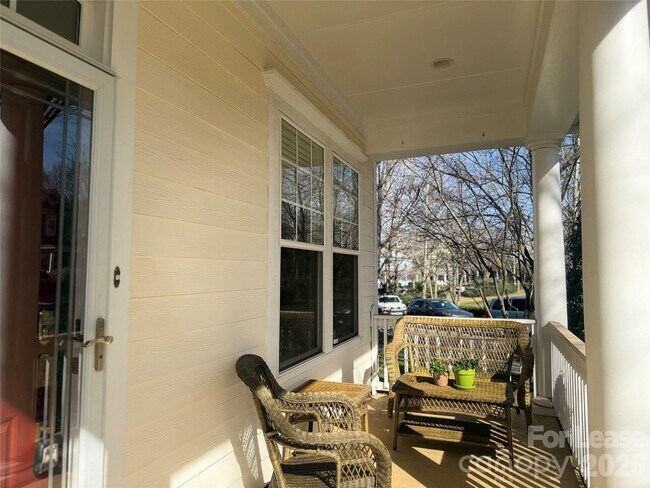 Building Photo - 9315 Rosalyn Glen Rd