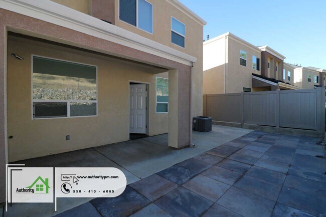 Building Photo - 1353 Browning Street