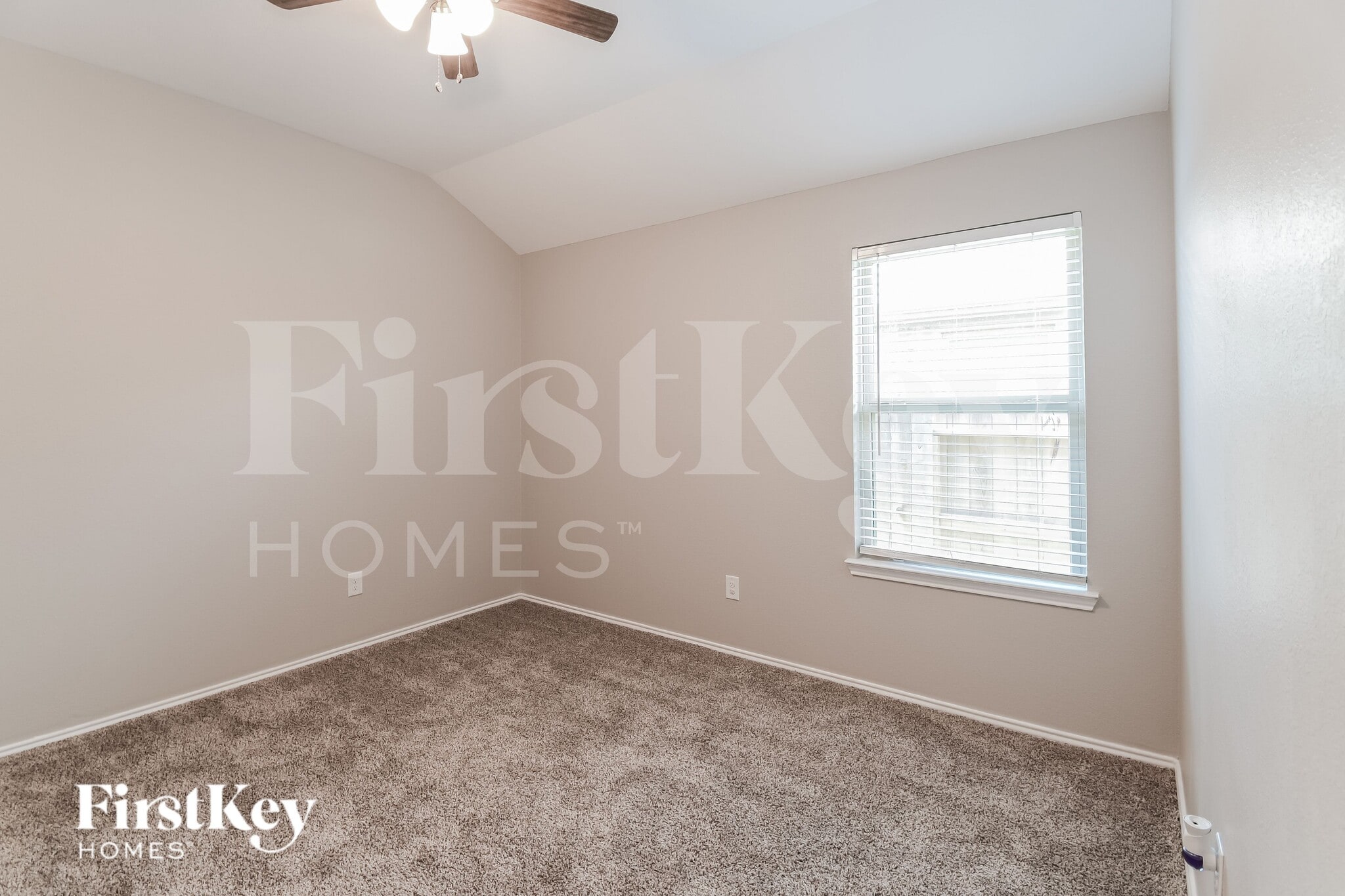 Building Photo - 15214 Stulan Burn Dr