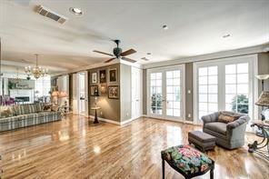 Building Photo - 5583 Beverly Hill St