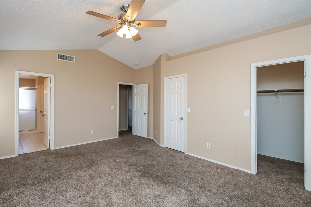 Building Photo - 4214 E Saltsage Dr