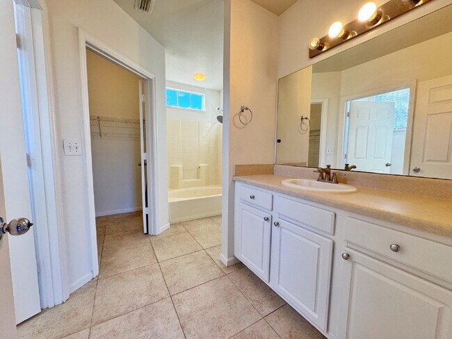 Building Photo - The Largest 3BR/2BA Las Palmas Condo