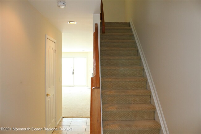 Building Photo - 210 Spinnakers Cv