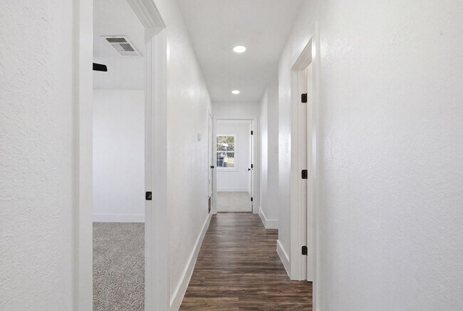 Building Photo - 1213 Patton Dr