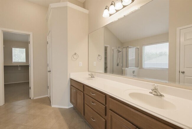 Building Photo - 1132 Alexandria Way