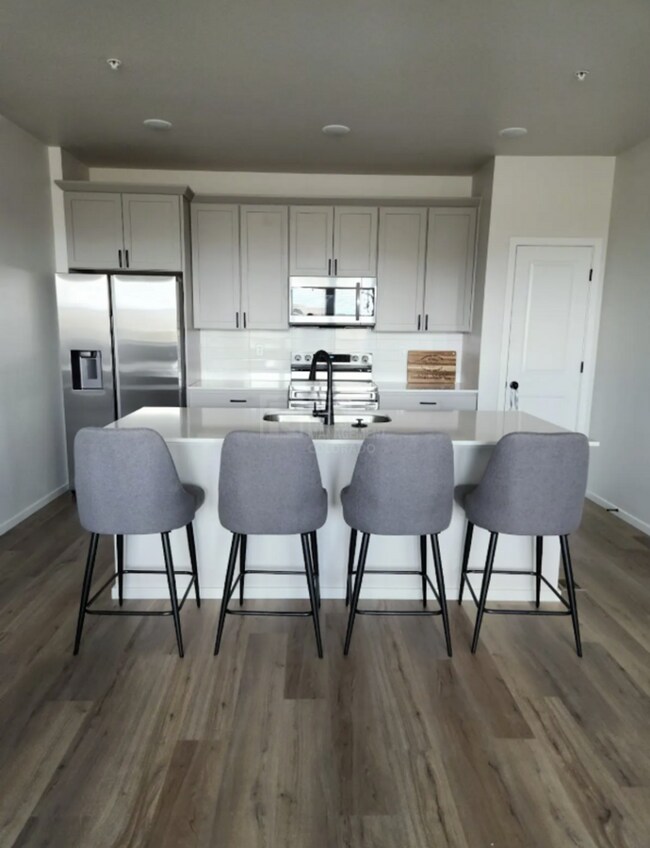 Building Photo - 2296 Setting Sun Dr