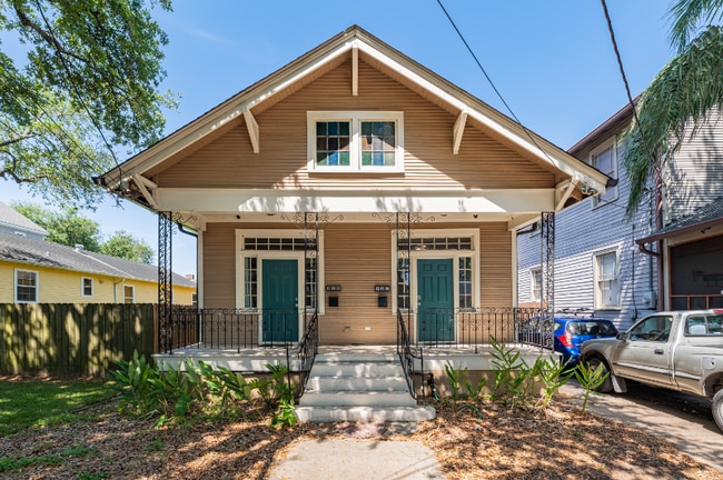 Building Photo - 627 S Alexander St