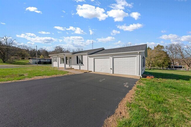Building Photo - 2736 Bill Dedmon Rd