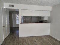 Building Photo - 2010 Larcus Ave