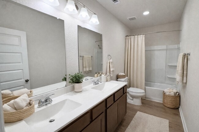 Building Photo - 9749 Grace Rdg Dr