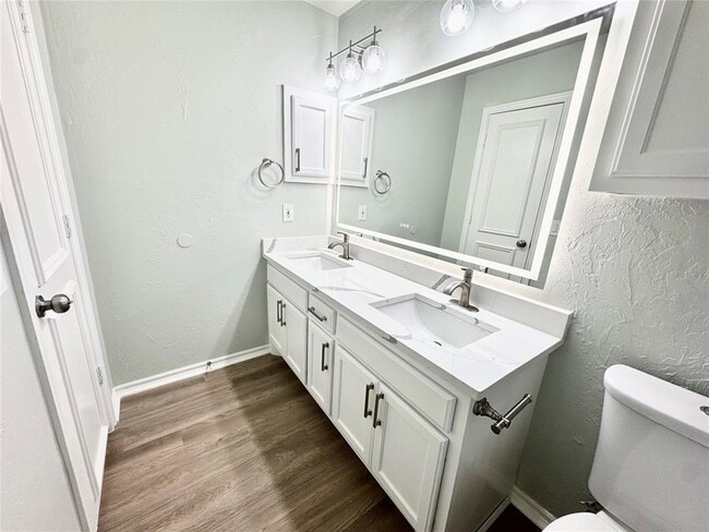 Building Photo - 8225 NW 83rd Pl