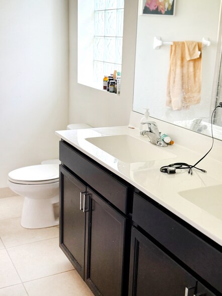 Building Photo - 4208 Troon Pl