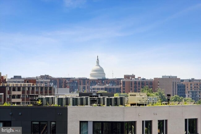 Building Photo - 923 V St NW