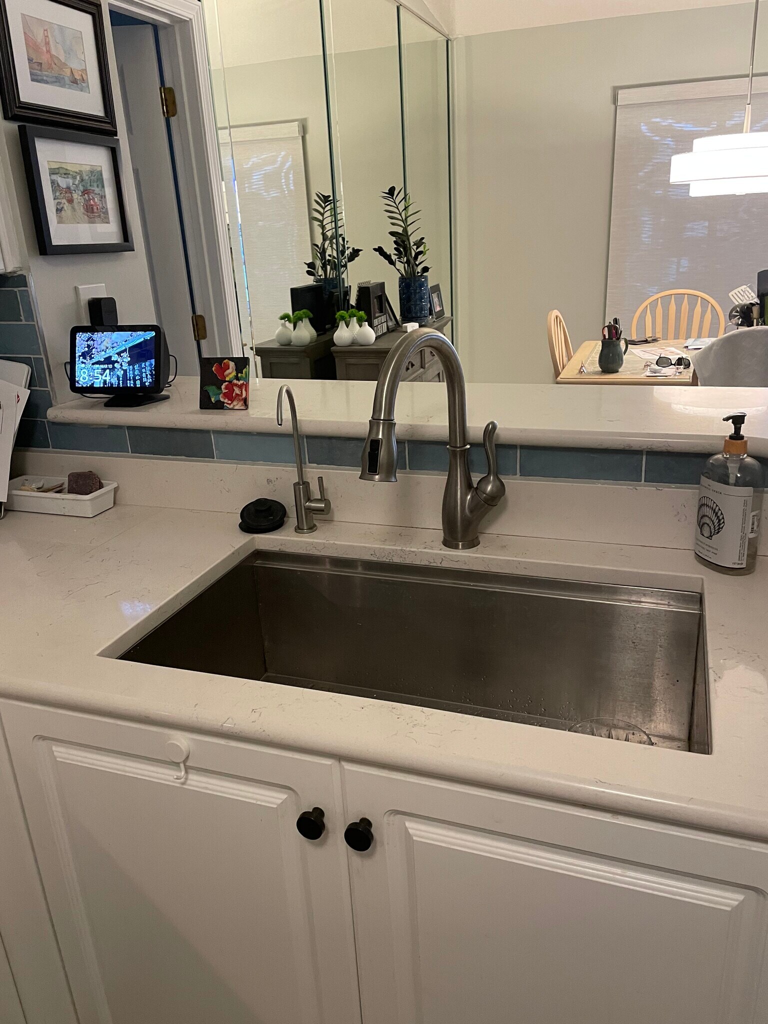 Kitchen - 4140 Breezewood Dr