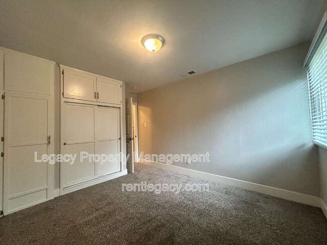 Building Photo - 1316 Sebastian Way