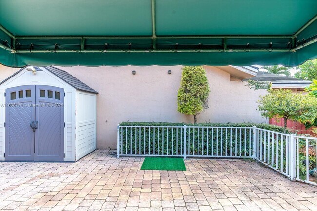 Building Photo - 14590 SW 51st St