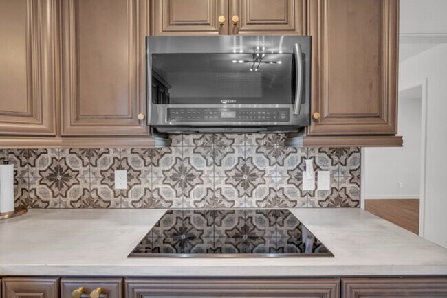 Building Photo - Elegant 4BR Home with Luxury Finishes and Premier Amenities in Marietta