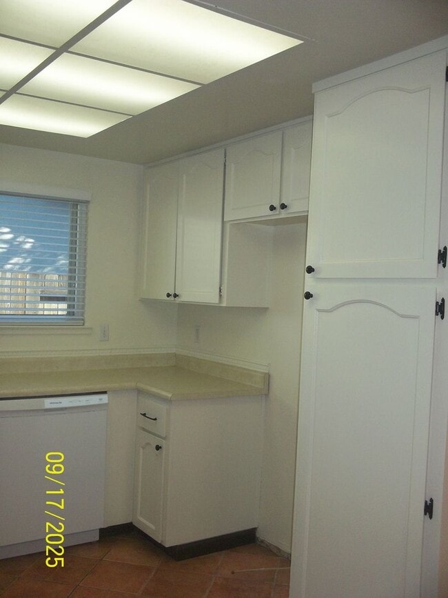 Building Photo - Wonderful Citrus Heights home